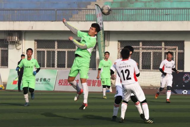 名记：华莱士的提前续约合同金额或高于丹尼尔斯的4年1亿美元